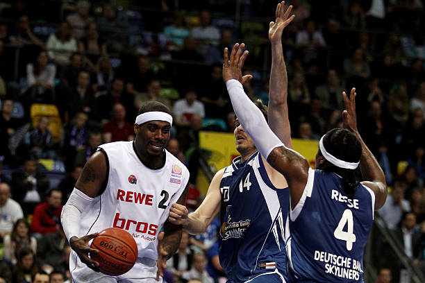 吸引了来自 吸引了来自