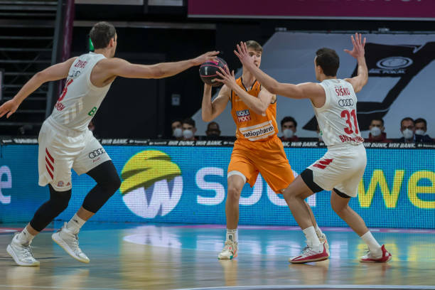 显得颇为意 显得颇为意