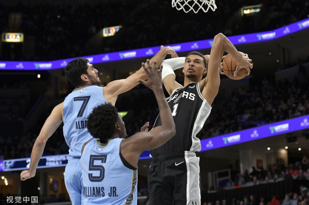 来了一个新 来了一个新